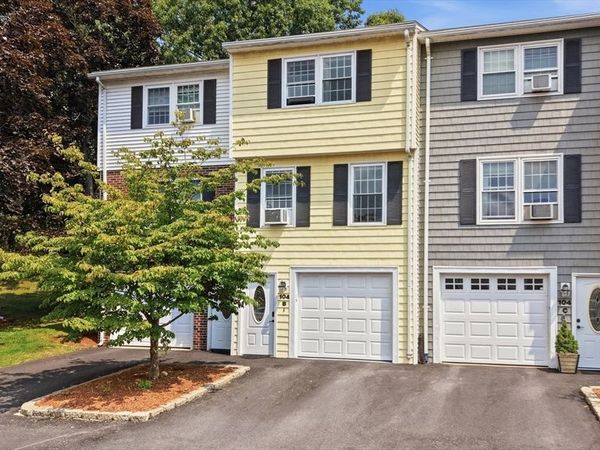 104 Roper St, Unit B, Lowell, MA 01852