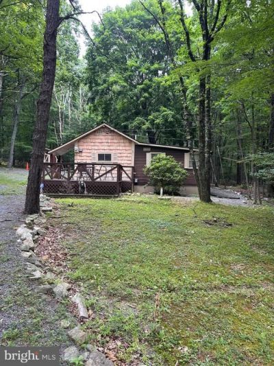 1507 UPPER VALLEY ROAD , EFFORT, PA 18330