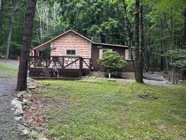 1507 UPPER VALLEY ROAD, EFFORT, PA 18330