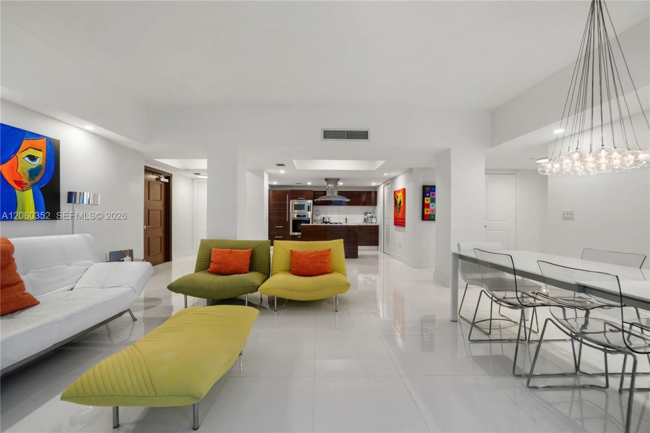 3739 Collins Ave , Unit N-503, Miami Beach, FL 33140 Photo