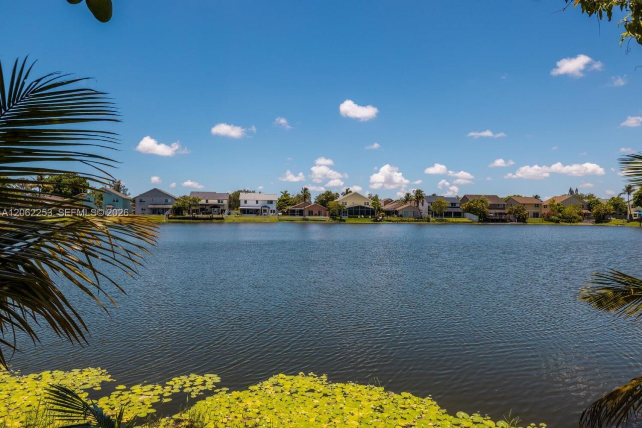 9650 SW 9th Ct, Pembroke Pines, FL 33025 Photo