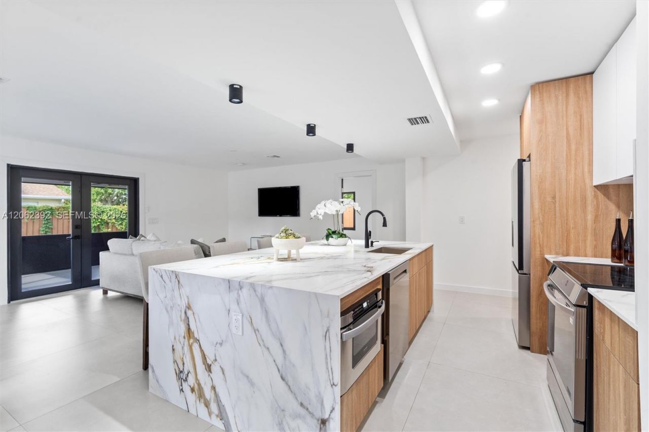 949 Lighthouse Dr, North Palm Beach, FL 33408 Photo