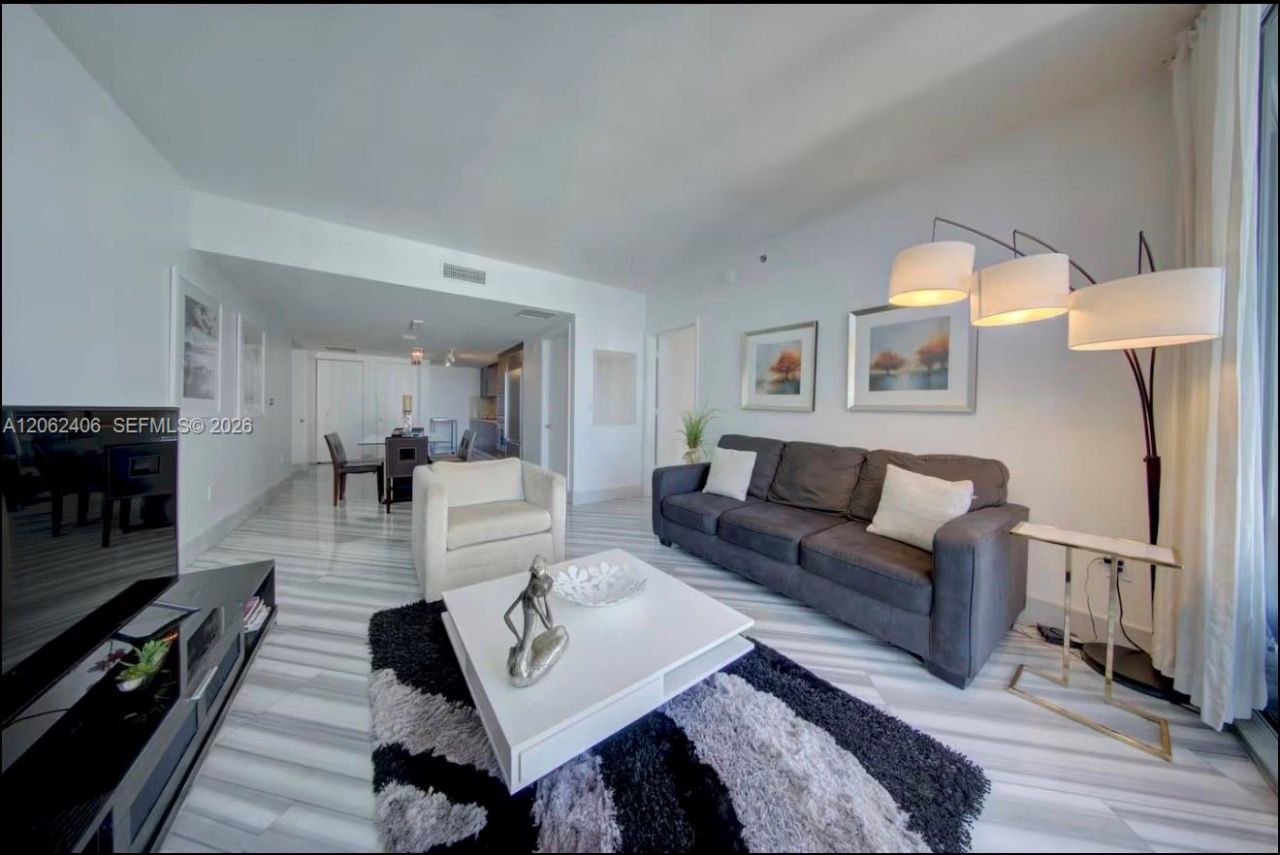 485 Brickell Ave , Unit 4711, Miami, FL 33131 Photo