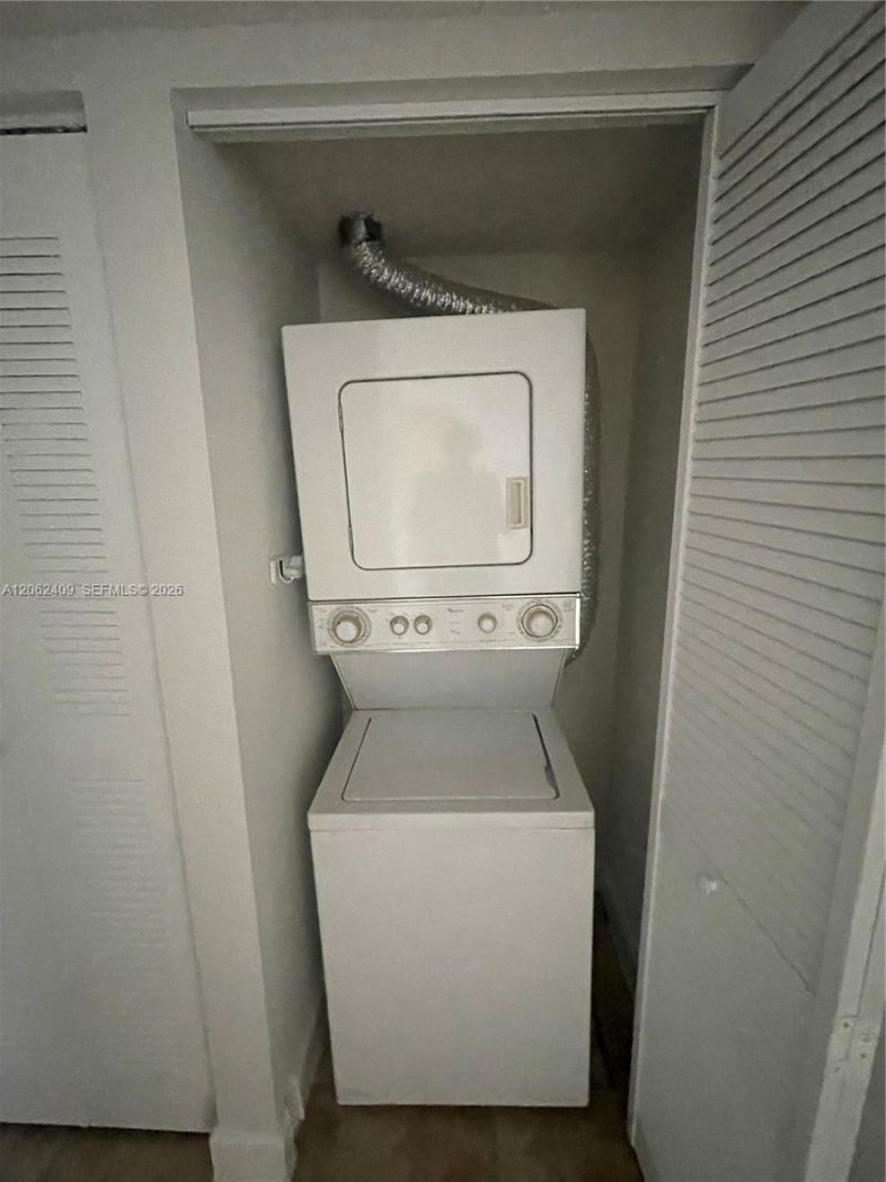 3670 N 56th Ave , Unit 708, Hollywood, FL 33021 Photo