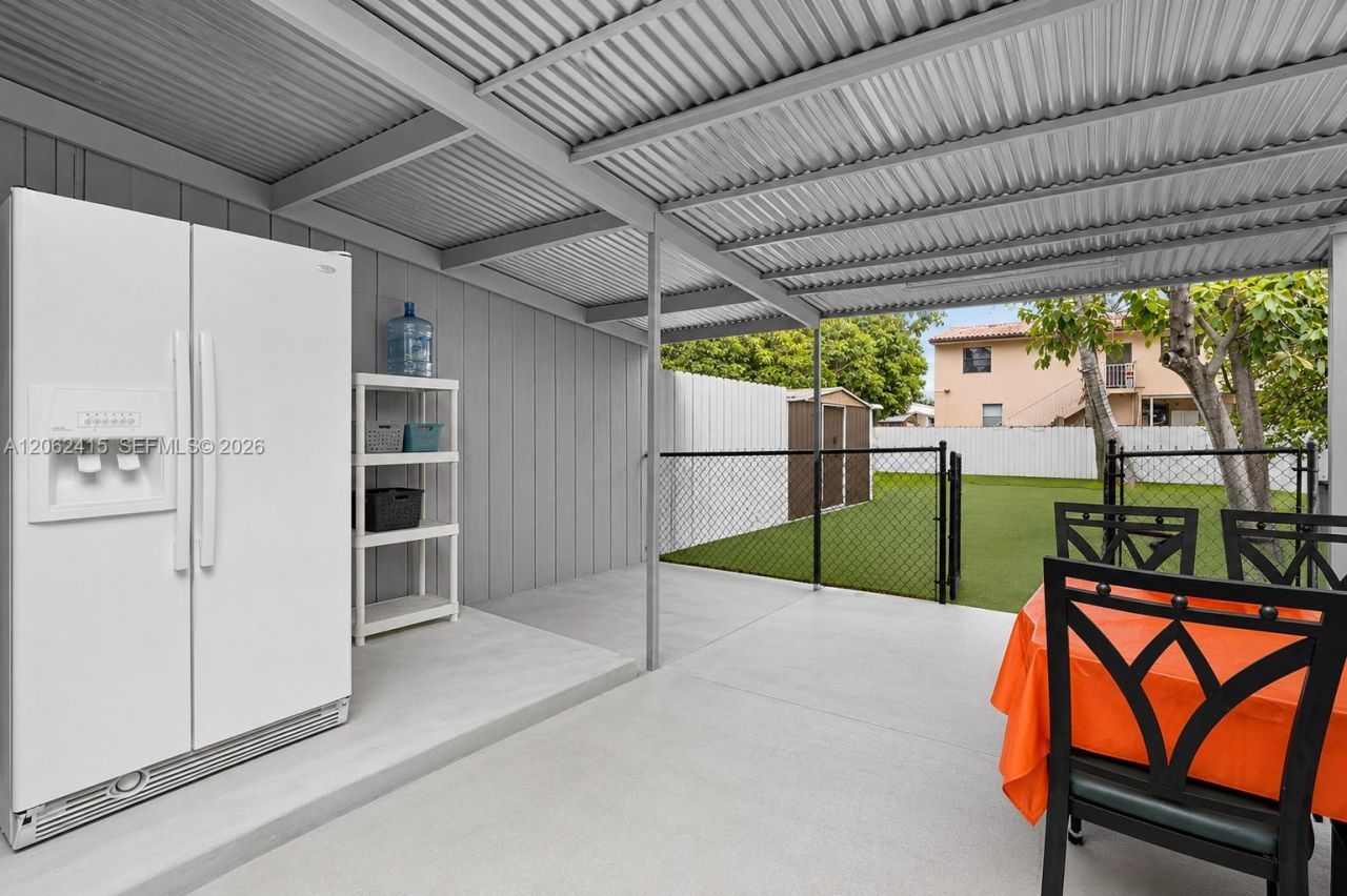2815 NW 14th St , Miami, FL 33125 Photo