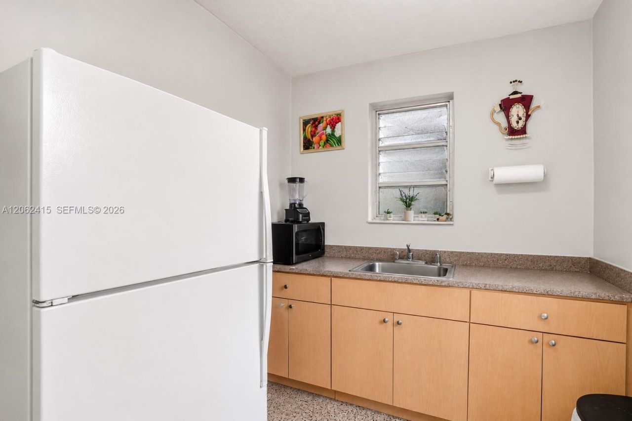 2815 NW 14th St , Miami, FL 33125 Photo