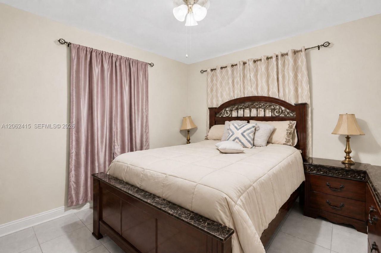 2815 NW 14th St , Miami, FL 33125 Photo