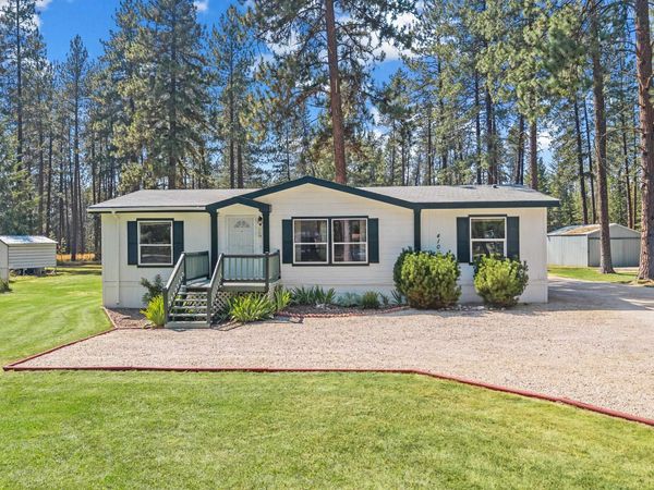 4105 Swallows Rd, Loon Lake, WA 99148