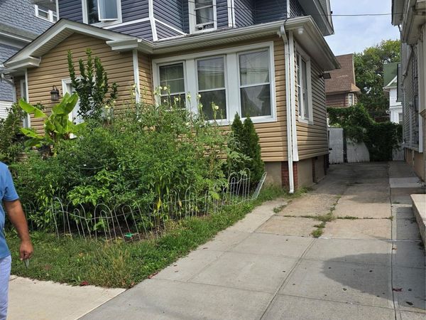 87-65 95th Street , Woodhaven, NY 11421