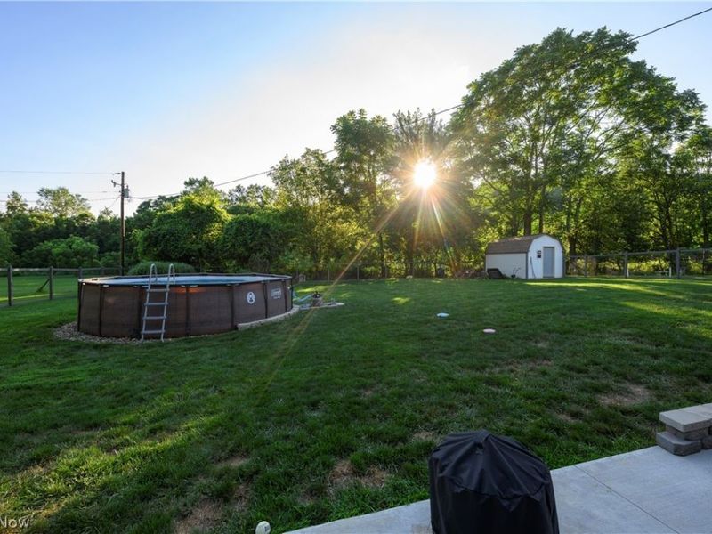 2984 Seikel Drive NE, Dover, OH 44622 Photo 10