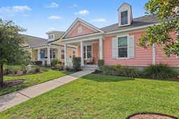 1024 Longwood Bluffs Circle photo 4