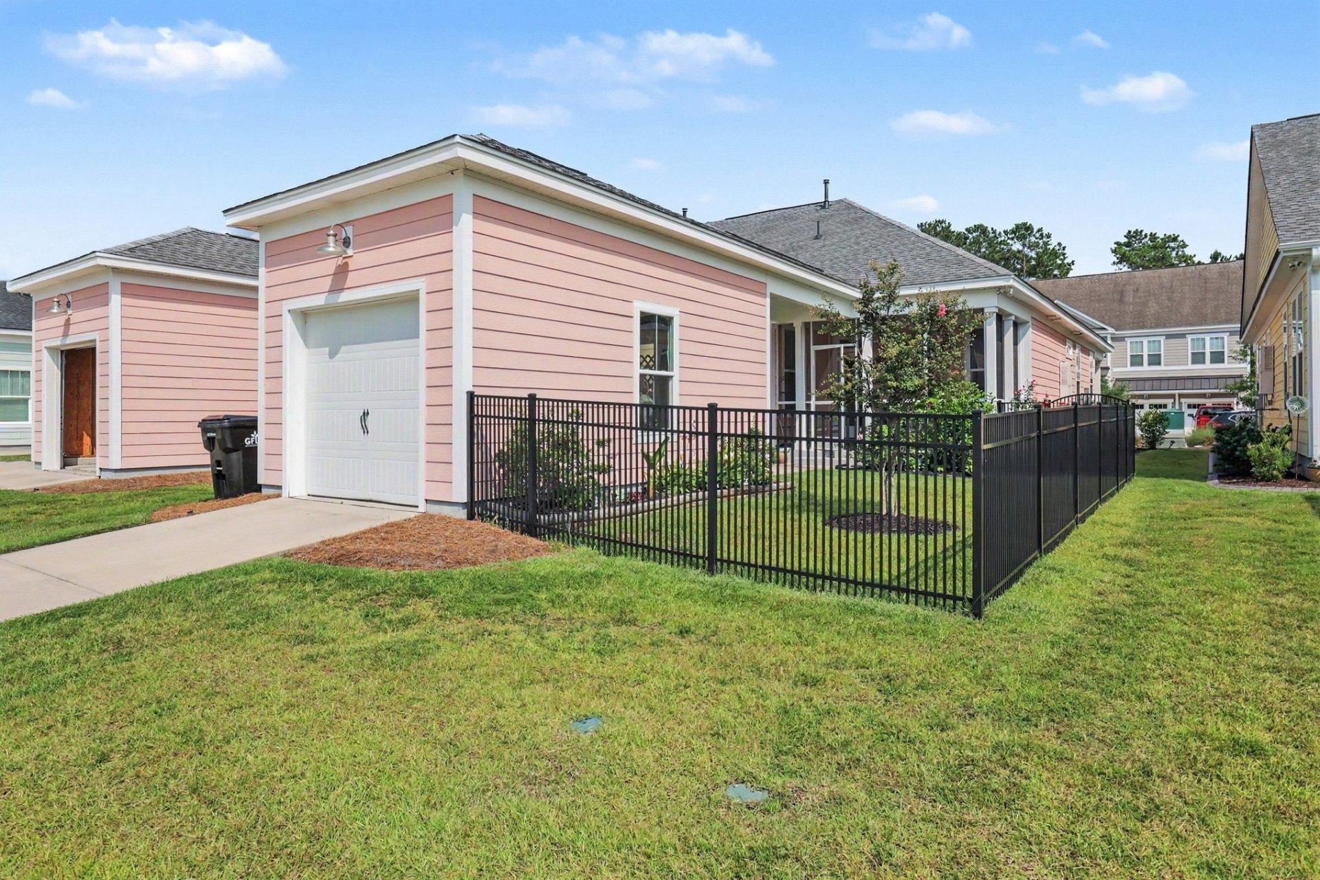 1024 Longwood Bluffs Circle Photo 30