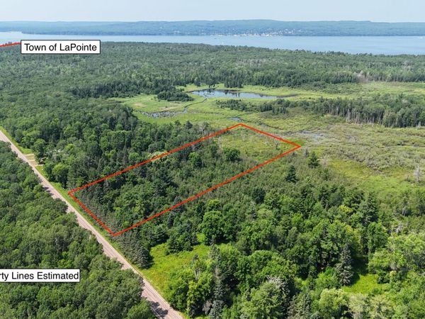 740 Middle Road , La Pointe, WI 54850