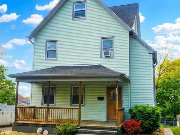 166 Carmita Ave, Rutherford, NJ 07070