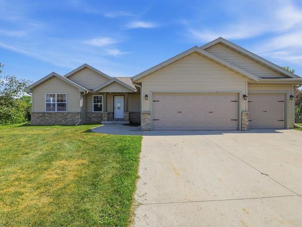 105 Honeycrisp Drive, Beaver Dam, WI 53916