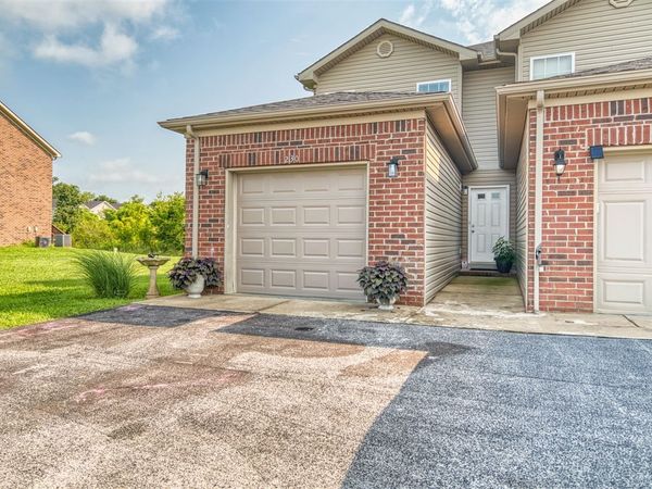 230 Spring Creek Avenue , Bowling Green, KY 42101