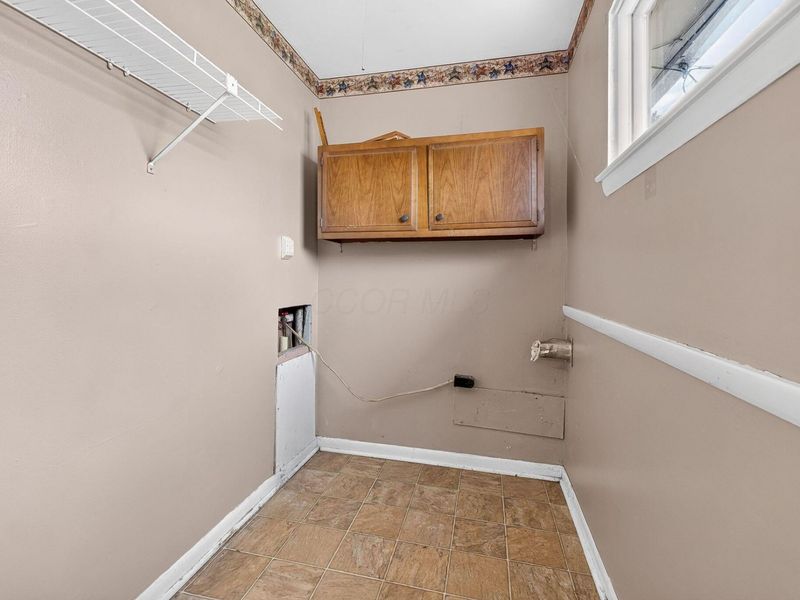 487 Hiler Road, Columbus, OH 43228 Photo 13