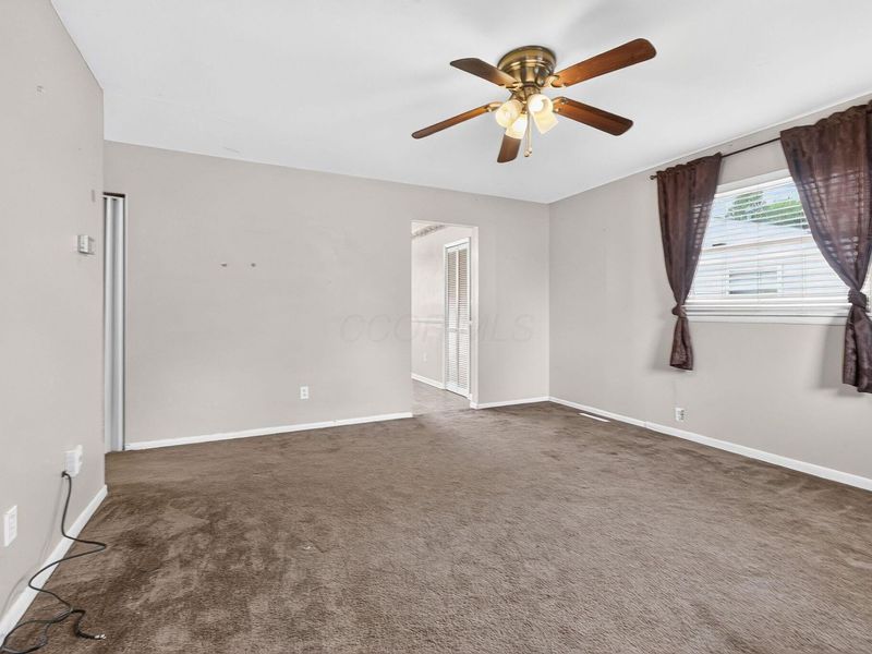 487 Hiler Road, Columbus, OH 43228 Photo 5