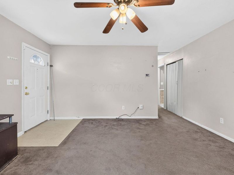 487 Hiler Road, Columbus, OH 43228 Photo 7