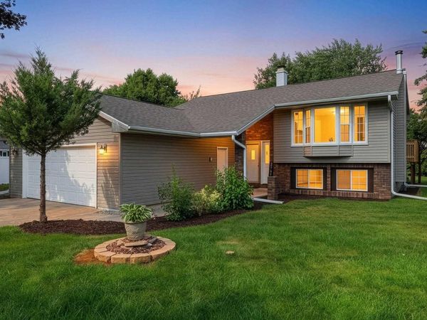 169 PRAIRIE COURT, Appleton, WI 54915