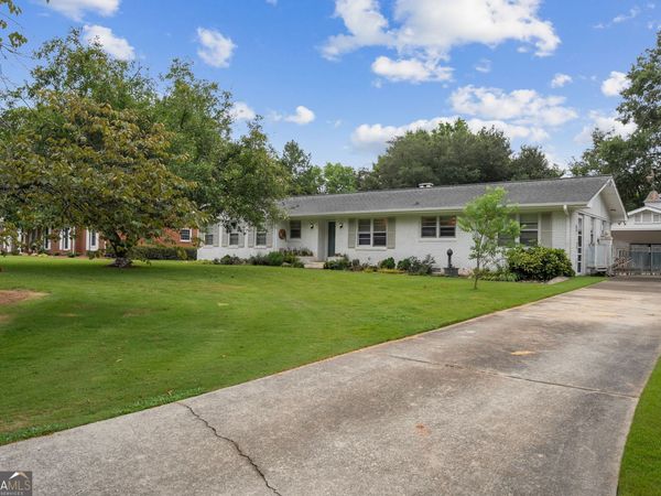 6180 Linwood Drive SE, Covington, GA 30014