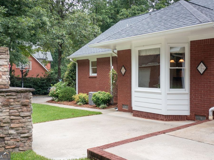 Property Image 95