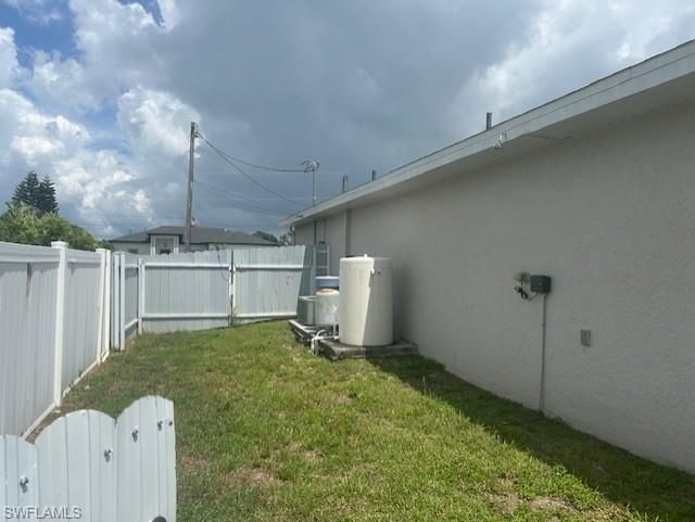 3208 NE 14th Ct, Cape Coral, FL 33909 Photo