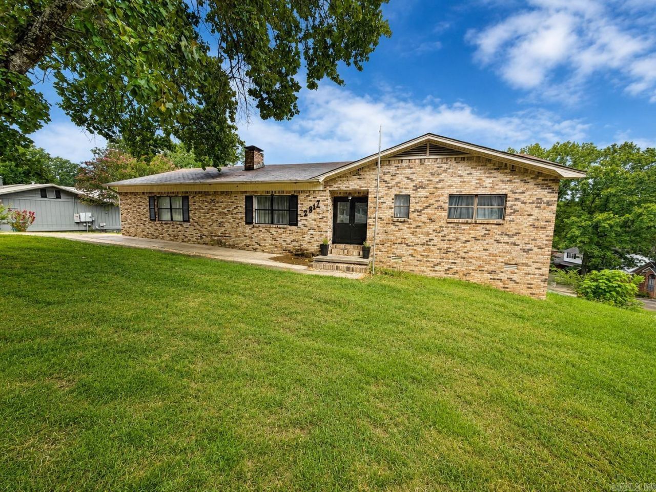 2817 Southgate Dr  Malvern, AR 72104