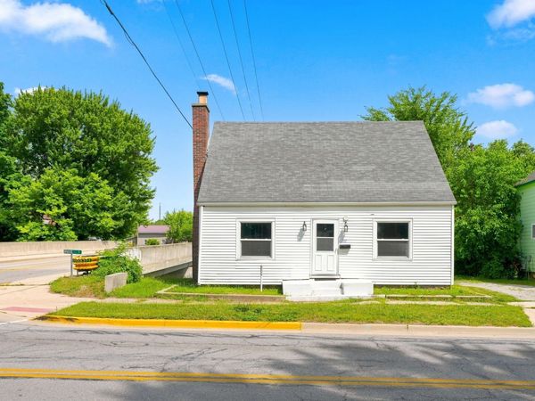 212 W LINCOLNWAY Road, Ligonier, IN 46767