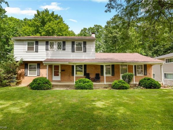 542 Garnette Road , Akron, OH 44313