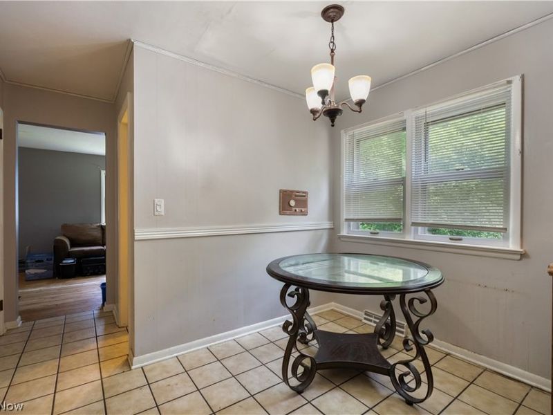 542 Garnette Road , Akron, OH 44313 Photo 8
