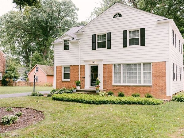 19406 Scottsdale Boulevard , Shaker Heights, OH 44122