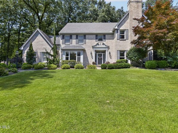 630 Anastasia Court, Holland, OH 43528