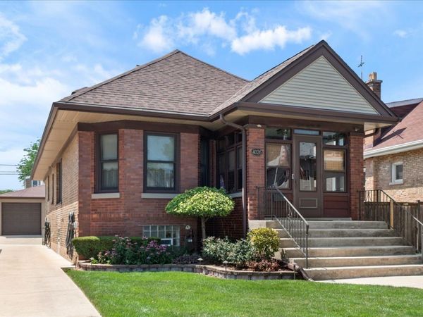4026 N Major Avenue , Chicago, IL 60634