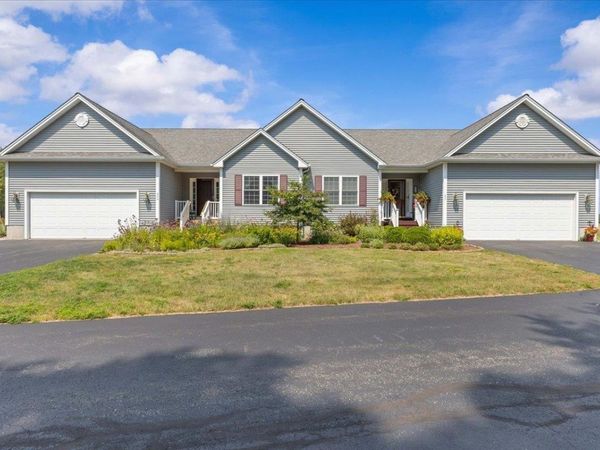 45 Donna's Way, Colchester, VT 05446