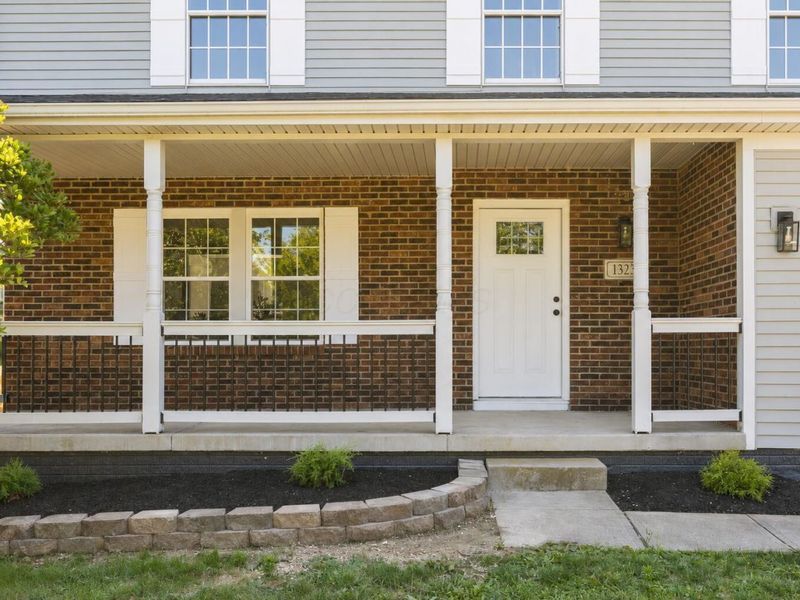 1323 Red Bank Drive, Grove City, OH 43123 Photo 3