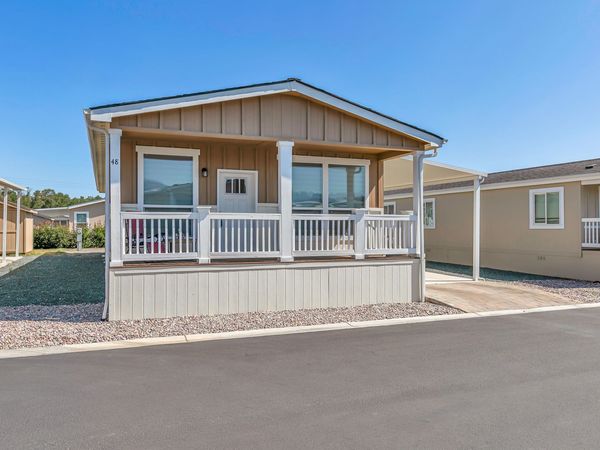 3555 S Pacific Highway, Unit 48, Medford, OR 97501