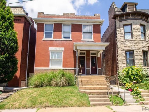 3857 Botanical , St Louis, MO 63110
