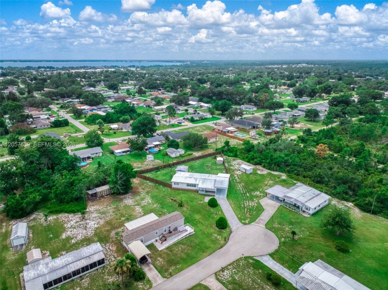 906 Whatley Court, Sebring, FL 33870 Photo