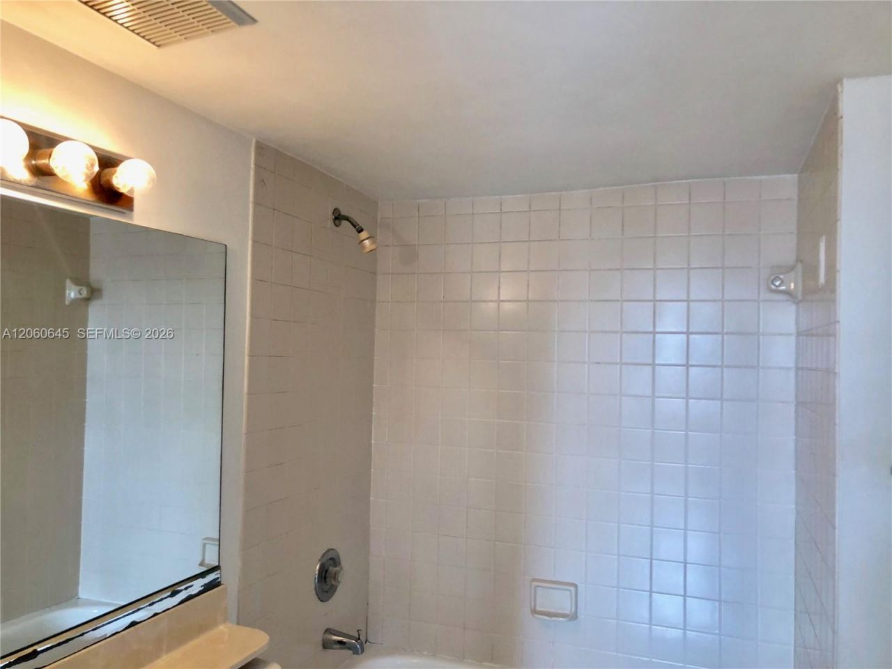 6280 NW 186th St , Unit 311, Hialeah, FL 33015 Photo