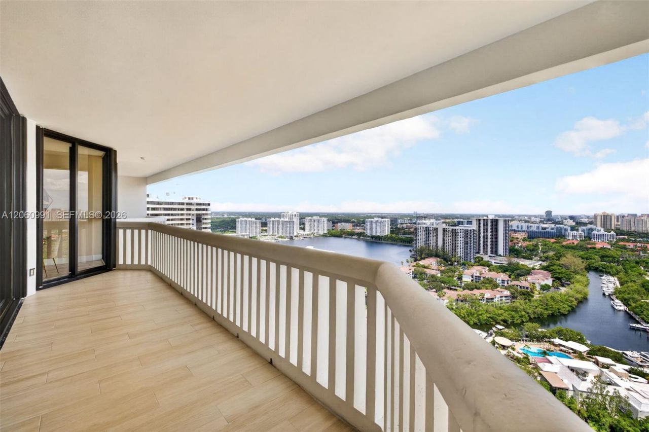 2000 Island Blvd , Unit 3010, Aventura, FL 33160 Photo