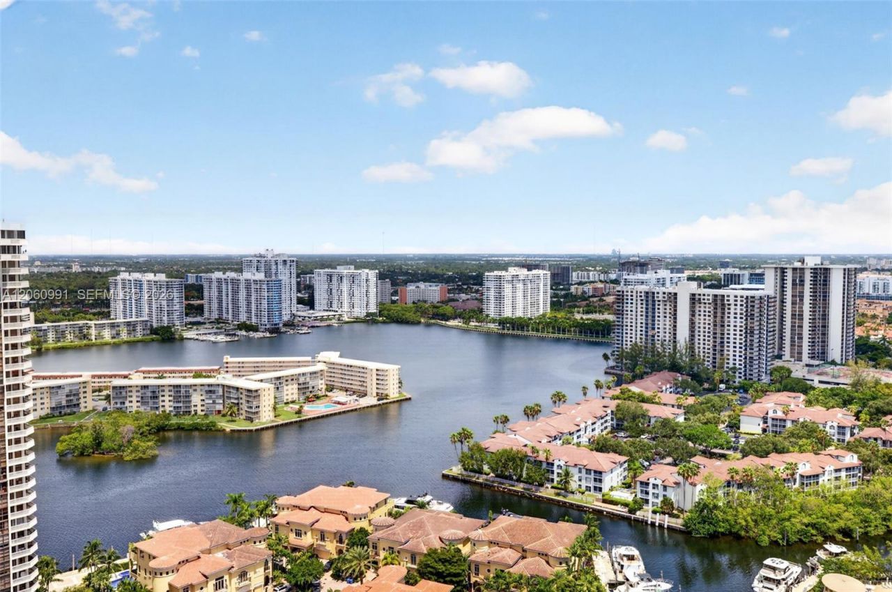 2000 Island Blvd , Unit 3010, Aventura, FL 33160 Photo