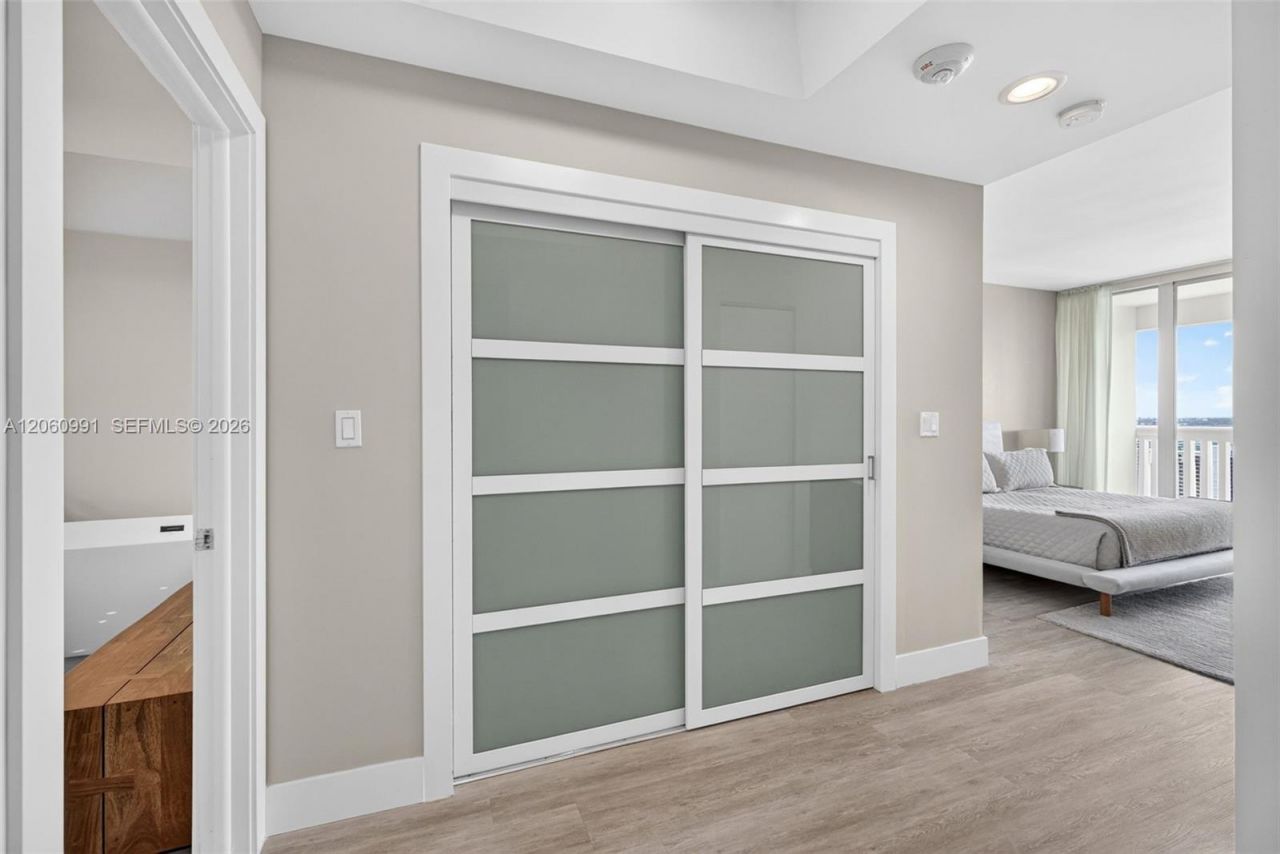 2000 Island Blvd , Unit 3010, Aventura, FL 33160 Photo