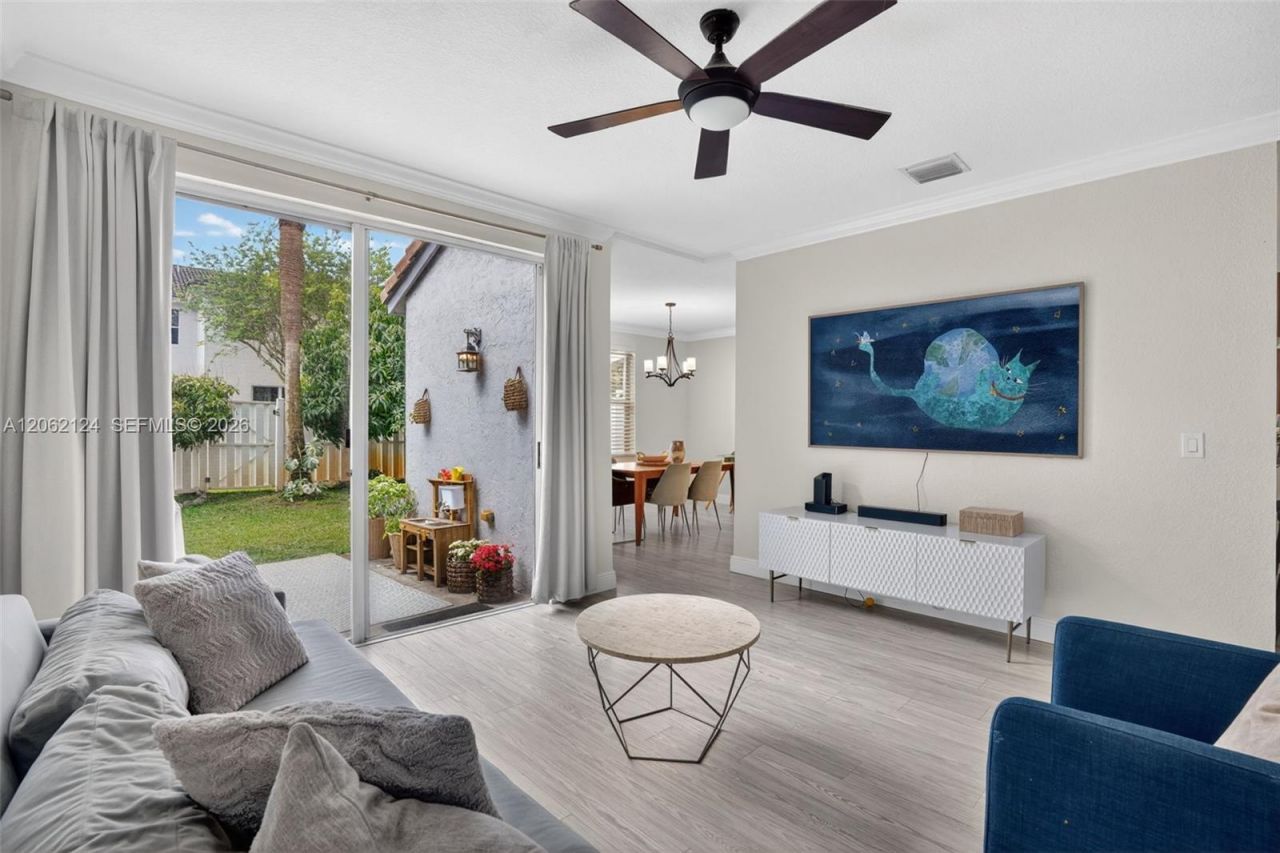 16862 SW 1st St, Pembroke Pines, FL 33027 Photo