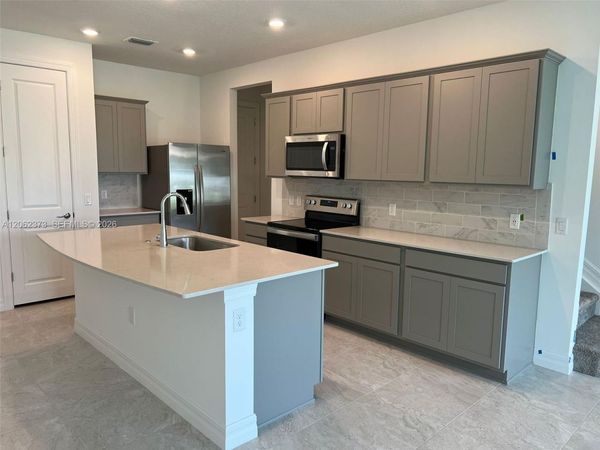 6121 Rancho Ln , Unit 6121, Green Acres, FL 33415
