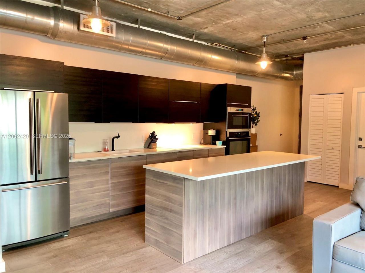 1700 Meridian Ave, Unit 303, Miami Beach, FL 33139 Photo