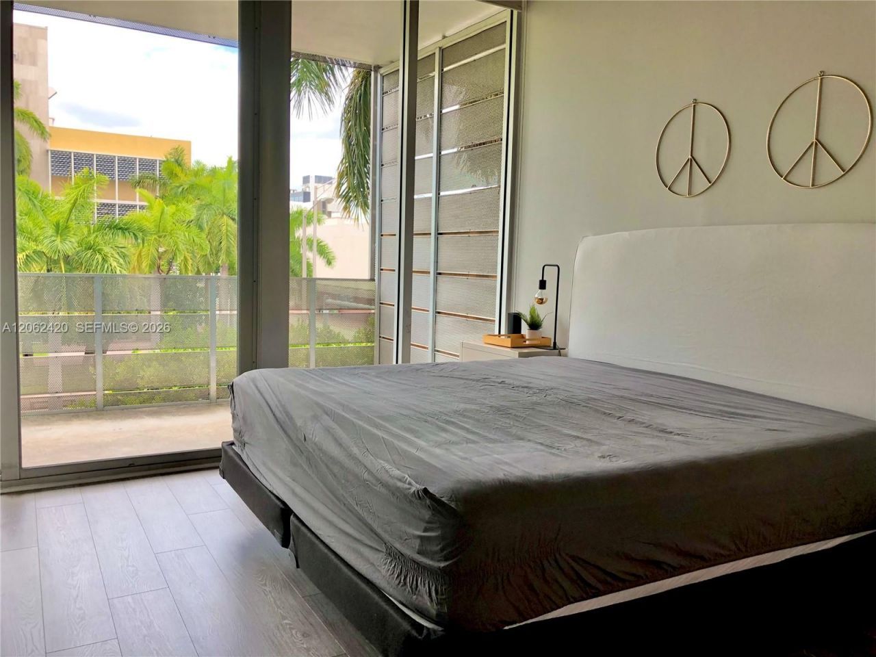 1700 Meridian Ave, Unit 303, Miami Beach, FL 33139 Photo