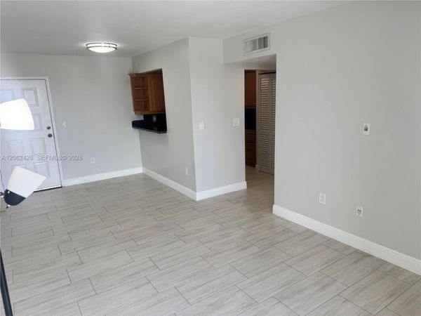 8075 NW 7th St , Unit 403, Miami, FL 33126