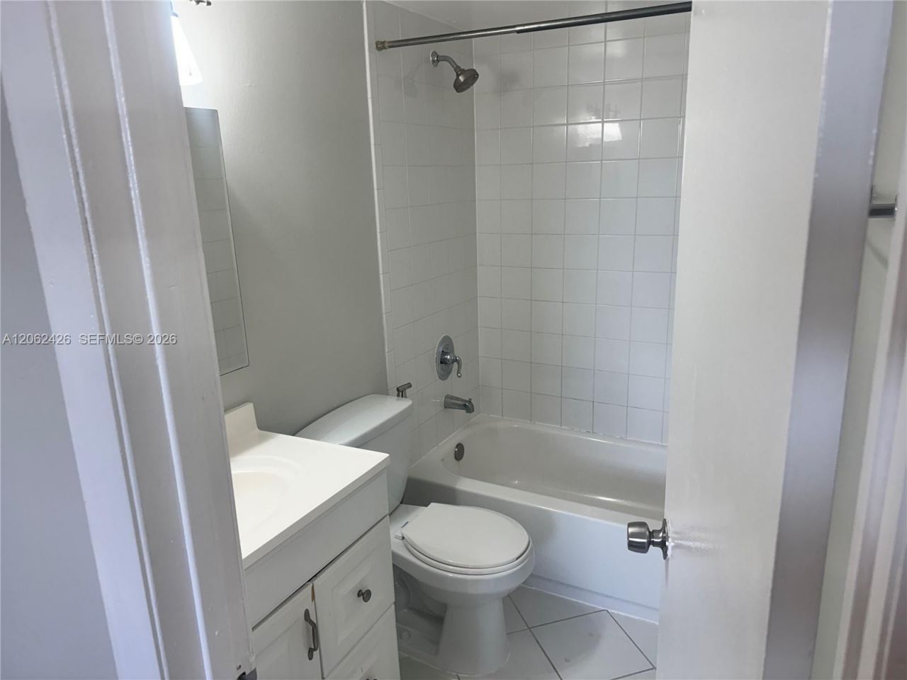 8075 NW 7th St , Unit 403, Miami, FL 33126 Photo