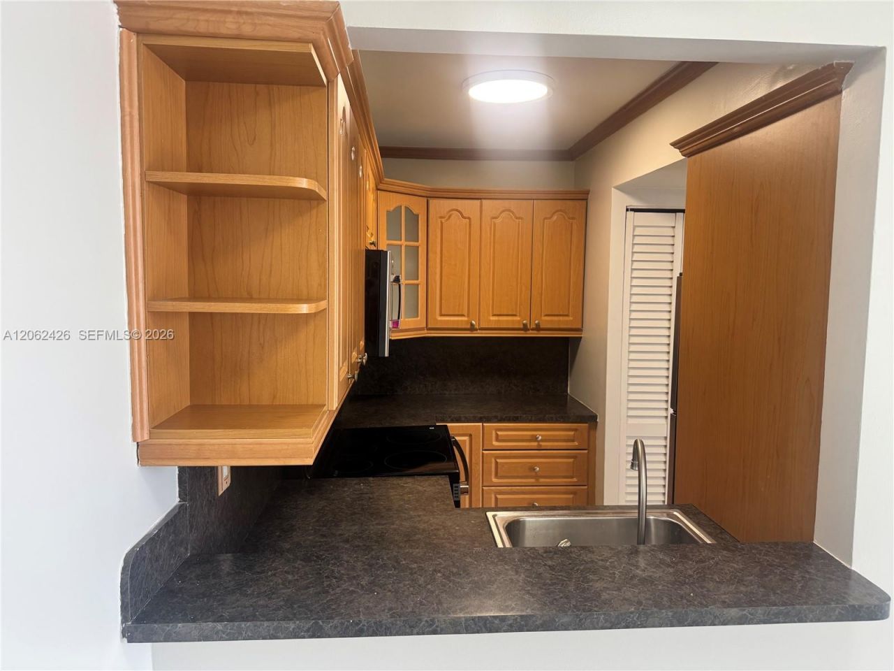 8075 NW 7th St , Unit 403, Miami, FL 33126 Photo